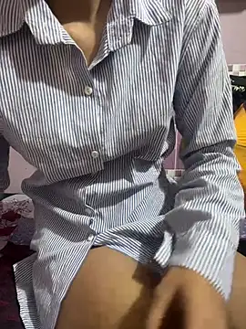 Snapshot of Sandhya_77 chatting on July 12, 6:48 am Sandhya 77 online show from July 12, 6:48 am