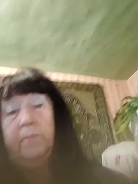 CrystalLime6411 online show from November 2, 6:16 am