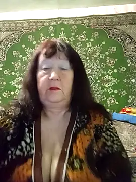 CrystalLime6411 online show from December 23, 4:32 am