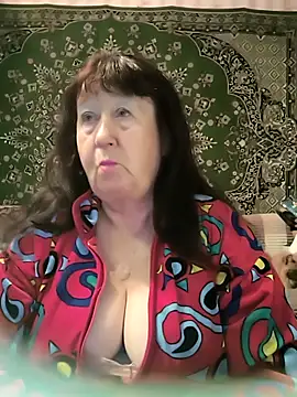 CrystalLime6411 online show from April 11, 2:49 am