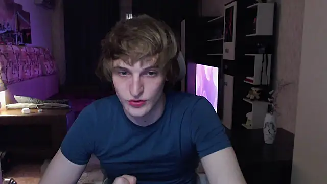 Playersuperstar online show from March 25, 8:15 pm