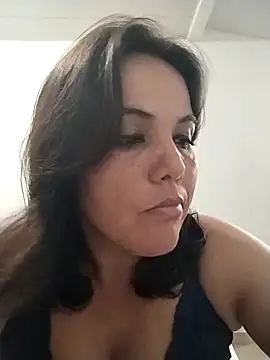 Bellapotencia1985 online show from November 1, 9:44 am