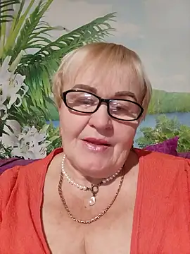 Snapshot of VioletSweet5566 chatting on September 10, 6:30 pm VioletSweet5566 online show from September 10, 6:30 pm