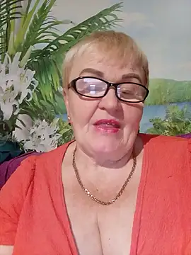 Snapshot of VioletSweet5566 chatting on September 16, 5:14 pm VioletSweet5566 online show from September 16, 5:14 pm