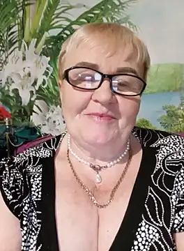 Snapshot of VioletSweet5566 chatting on September 22, 6:32 pm VioletSweet5566 online show from September 22, 6:32 pm