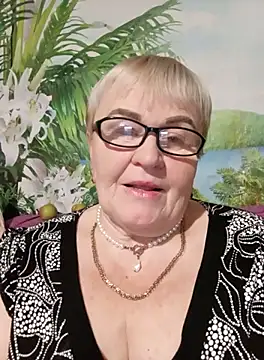 Snapshot of VioletSweet5566 chatting on October 7, 5:32 pm VioletSweet5566 online show from October 7, 5:32 pm