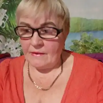 Snapshot of VioletSweet5566 chatting on October 24, 6:15 pm VioletSweet5566 online show from October 24, 6:15 pm