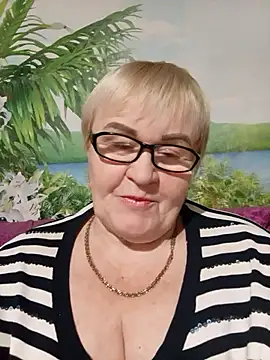 Snapshot of VioletSweet5566 chatting on November 1, 3:58 pm VioletSweet5566 online show from November 1, 3:58 pm