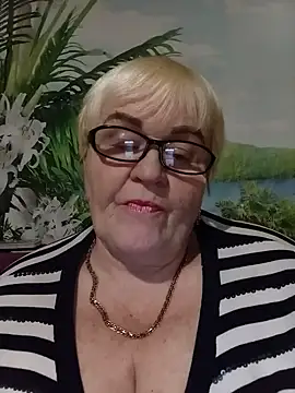 Snapshot of VioletSweet5566 chatting on November 15, 11:18 am VioletSweet5566 online show from November 15, 11:18 am