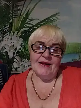 Snapshot of VioletSweet5566 chatting on November 16, 6:35 pm VioletSweet5566 online show from November 16, 6:35 pm