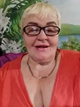 Snapshot of VioletSweet5566 chatting on November 26, 11:50 pm VioletSweet5566 online show from November 26, 11:50 pm