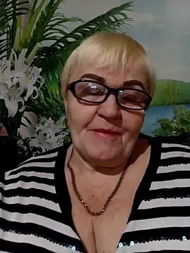 Snapshot of VioletSweet5566 chatting on December 16, 8:41 am VioletSweet5566 online show from December 16, 8:41 am