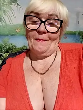 VioletSweet5566 online show from April 4, 6:49 pm