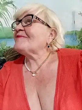 VioletSweet5566 online show from May 26, 12:34 pm