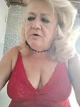 Snapshot of Belladama61 chatting on February 15, 10:58 am Belladama61 online show from February 15, 10:58 am