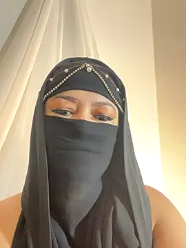 Amyraa  online show from November 19, 1:11 pm