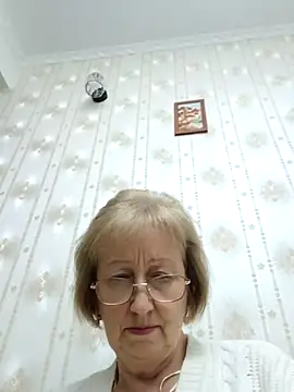 AlikaSwan5821 online show from November 12, 7:24 pm