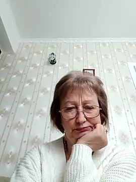 AlikaSwan5821 online show from February 6, 12:52 pm