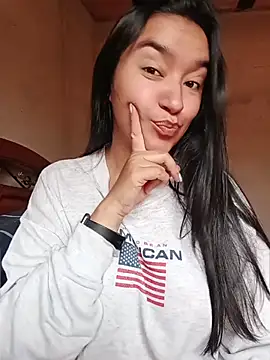 Snapshot of Williams_Hera chatting on April 23, 9:28 pm Williams Hera online show from April 23, 9:28 pm