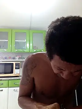 moreno25centimetro online show from January 5, 6:00 pm