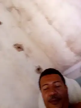 moreno25centimetro online show from April 18, 6:01 pm