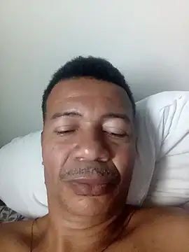 Snapshot of moreno25centimetro chatting on June 28, 10:21 am moreno25centimetro online show from June 28, 10:21 am