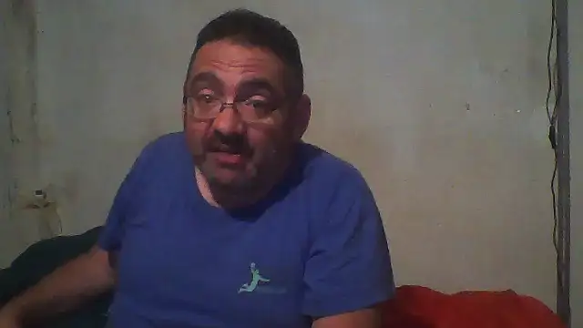 Snapshot of Jouons-ensembles2 chatting on May 19, 2:07 am Jouons-ensembles2 online show from May 19, 2:07 am
