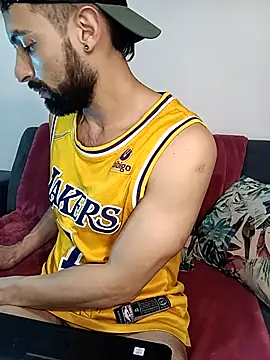 Snapshot of Enzo-wolf33 chatting on October 7, 1:25 am Enzo-wolf33 online show from October 7, 1:25 am