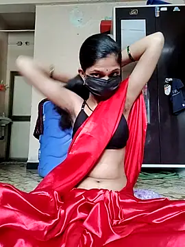 Shivani2002 online show from September 18, 7:32 am