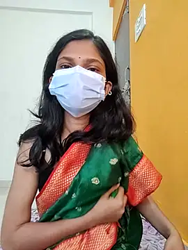 Shivani2002 online show from November 21, 1:15 am