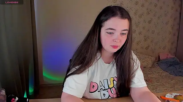 Snapshot of Alice_next_door chatting on March 3, 12:55 pm Alice next door online show from March 3, 12:55 pm