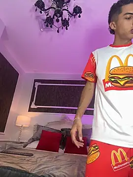 Mister Obsession online show from November 15, 7:10 pm