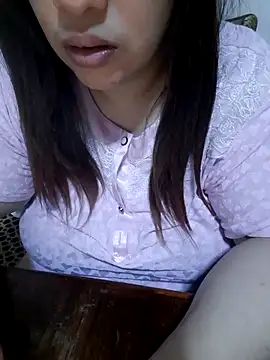 Snapshot of Madam-bezoul- chatting on November 24, 7:19 am Madam-bezoul- online show from November 24, 7:19 am