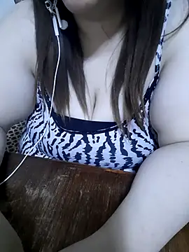 Snapshot of Madam-bezoul- chatting on November 24, 7:46 pm Madam-bezoul- online show from November 24, 7:46 pm