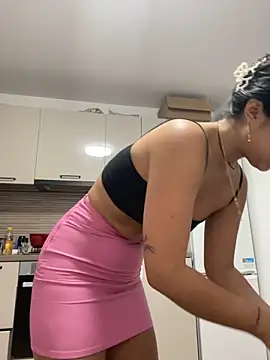 Snapshot of Lina_Xstasy chatting on October 13, 3:34 pm Lina Xstasy online show from October 13, 3:34 pm