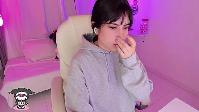 kurito  online show from December 20, 2:18 am