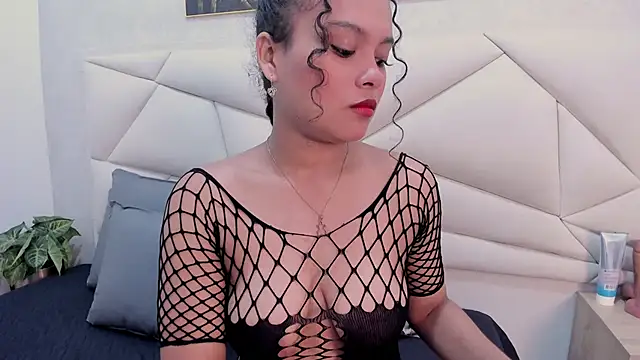 Snapshot of ValeriaJulio_ chatting on January 8, 3:47 pm ValeriaJulio online show from January 8, 3:47 pm