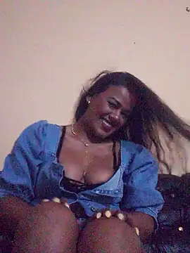 Snapshot of afroditaligh chatting on October 9, 2:37 pm afroditaligh online show from October 9, 2:37 pm