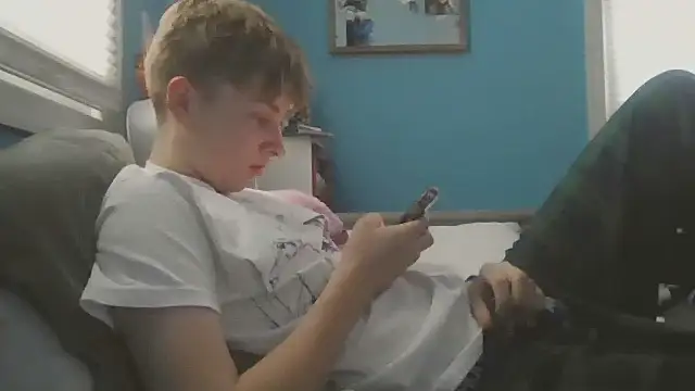 Liam axel35 online show from December 5, 8:27 pm