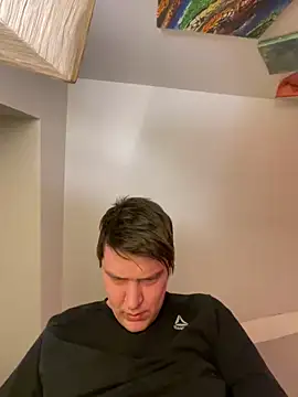 Snapshot of adamdamn chatting on March 14, 7:08 pm adamdamn online show from March 14, 7:08 pm