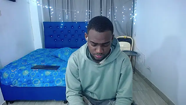 eebony stallion online show from November 5, 3:17 am