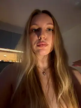 bbysonia online show from January 18, 1:04 pm