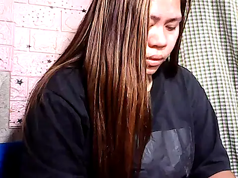 Snapshot of pinay_ExoticBeauty chatting on January 14, 1:06 pm pinay ExoticBeauty online show from January 14, 1:06 pm