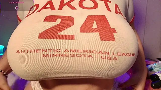 Snapshot of kattaleya14 chatting on February 5, 2:49 am kattaleya14 online show from February 5, 2:49 am