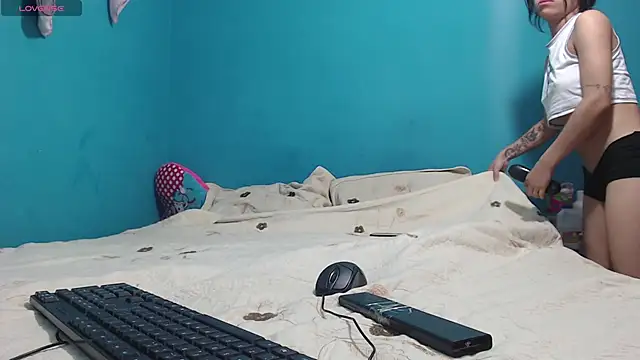 Snapshot of toxic_sweet_ chatting on September 11, 5:51 am toxic sweet online show from September 11, 5:51 am