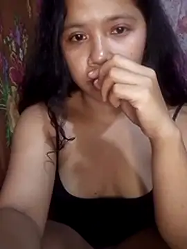 Snapshot of hotmomma8 chatting on April 3, 6:50 pm hotmomma8 online show from April 3, 6:50 pm