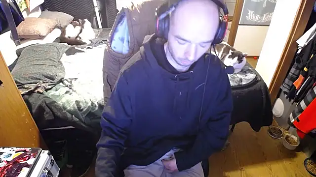 womenhateme69 online show from March 12, 4:07 am