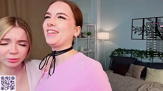 TashiaBosack online show from April 5, 1:03 am