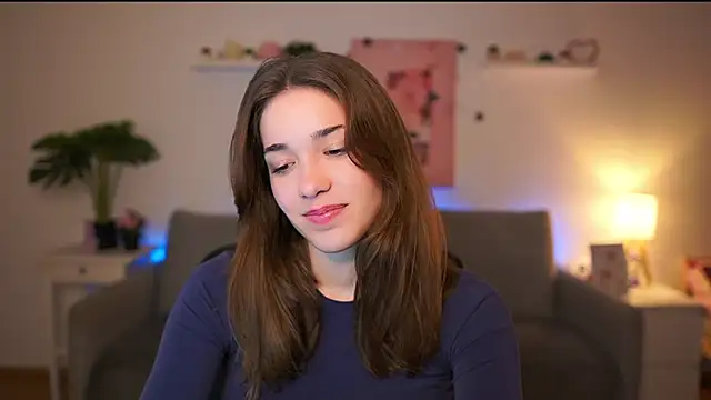 Snapshot of kissie_cat chatting on January 14, 7:19 pm kissie cat online show from January 14, 7:19 pm