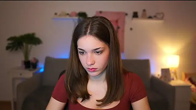 Snapshot of kissie_cat chatting on January 17, 1:38 pm kissie cat online show from January 17, 1:38 pm